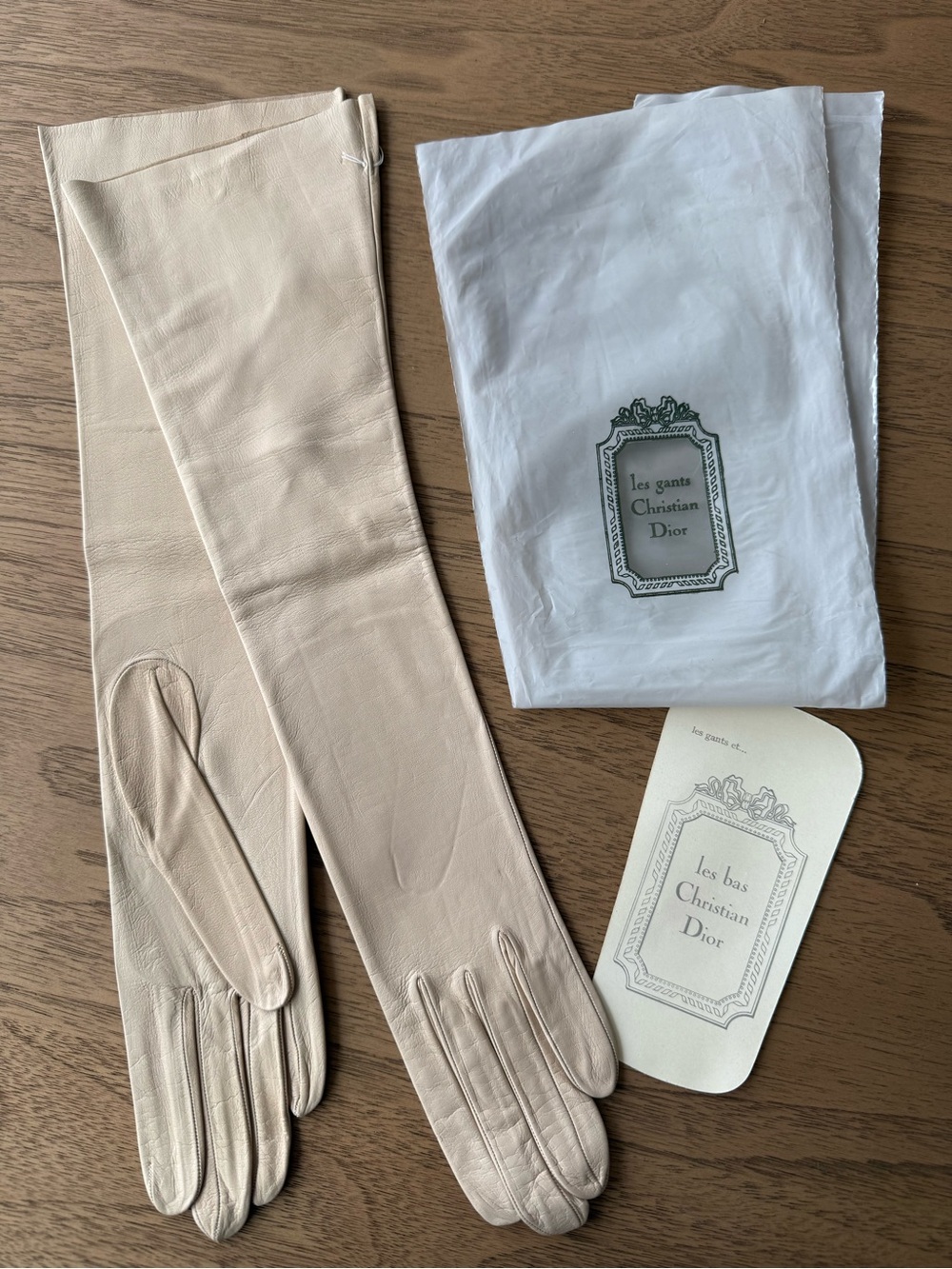 Rare Vintage Dior Cream Leather Gloves